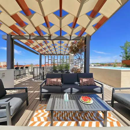 Penthouse Diem - Private Pool With Sea View Zadar Exterior photo