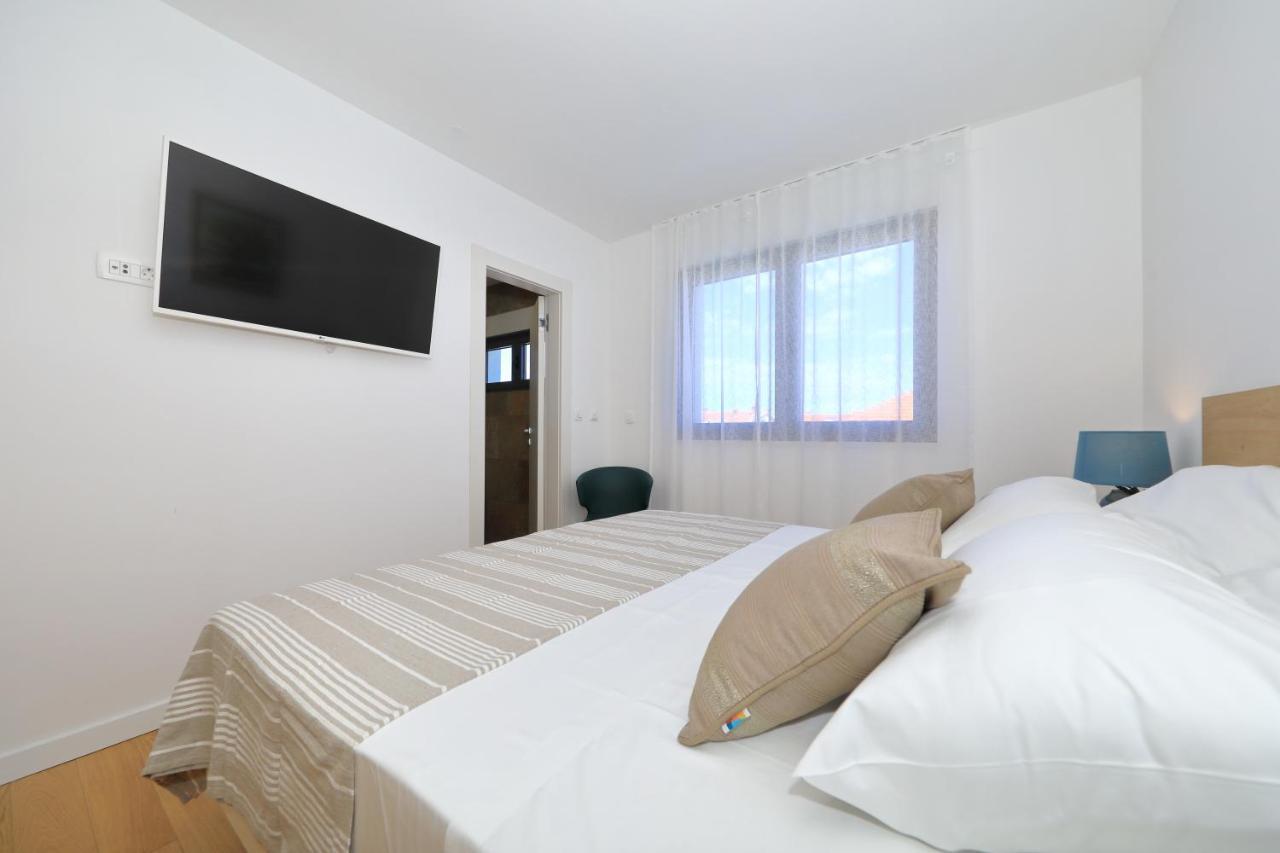 Penthouse Diem - Private Pool With Sea View Apartment Zadar