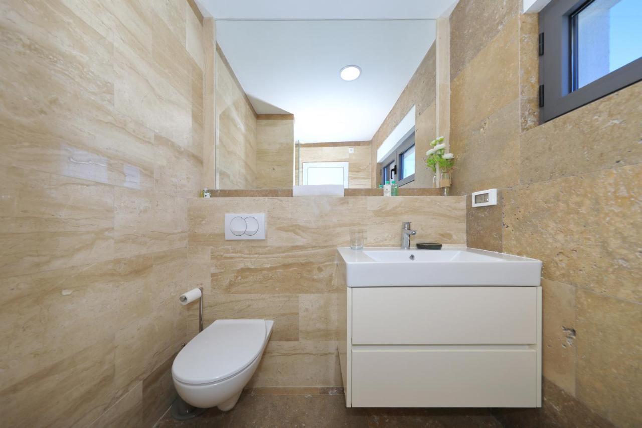Penthouse Diem - Private Pool With Sea View Apartmán *